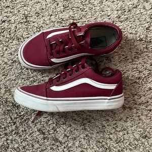 Maroon Vans, Women’s 6.5